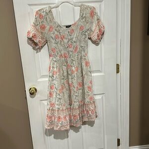 Women’s dress